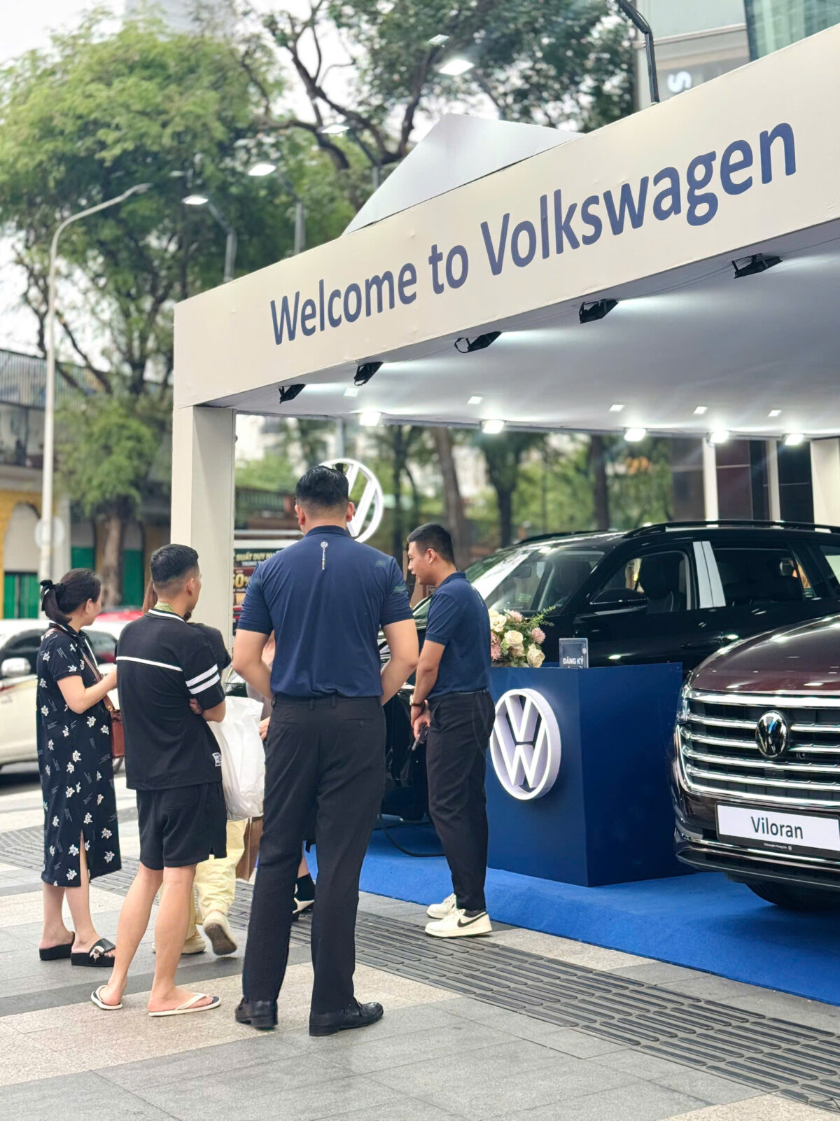 Sự Kiện Trưng Bày & Lái Thử Volkswagen Tại Saigon Centre 2026 | Hàng Trăm Khách Hàng Trải Nghiệm Teramont Pro & Viloran 13 z7928992827041 18d0182168daa4be5b3c38856cb8cb1e