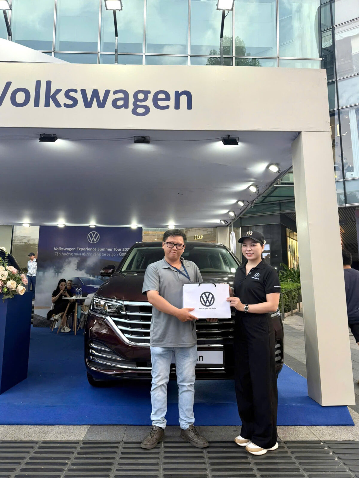 Sự Kiện Trưng Bày & Lái Thử Volkswagen Tại Saigon Centre 2026 | Hàng Trăm Khách Hàng Trải Nghiệm Teramont Pro & Viloran 15 z7935455285741 a7e3f9bc850e890776fa265a174b75d3