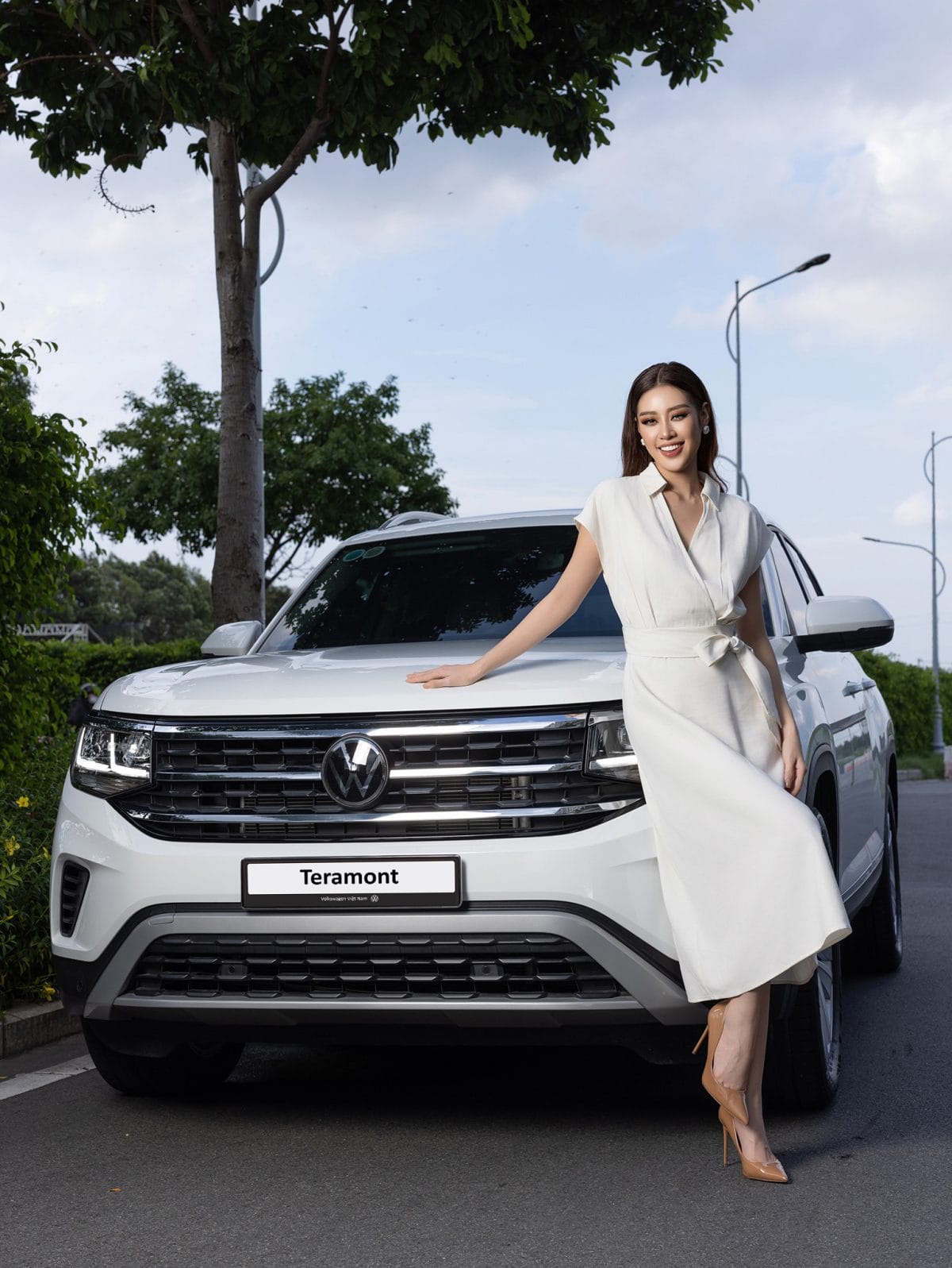 Hoa Hậu Nguyễn Trần Khánh Vân Bên Cạnh SUV 7 Chỗ Teramont - Khẳng Định Sự Êm Ái Và Rộng Rãi 1 465239011 914964240733574 4865131534279308054 n