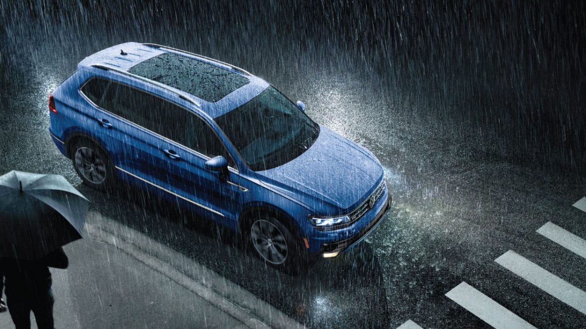 Bảo Dưỡng Xe Volkswagen An Toàn - Bảo Dưỡng Xe Vào Mùa Mưa, Mùa Đông 1 11152566 feature oct vw 1