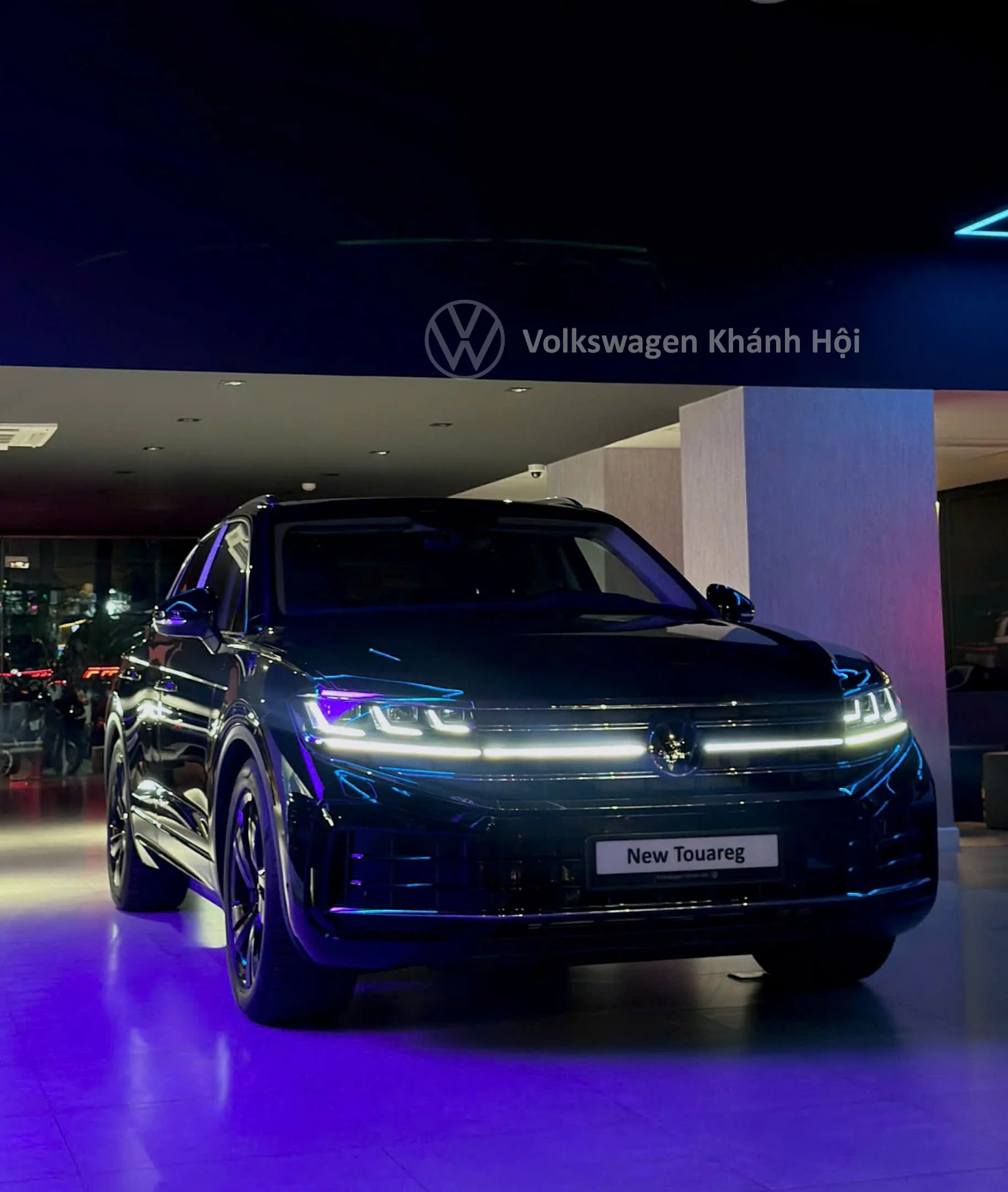 IQ.Light LED - Showroom Volkswagen Khánh Hội